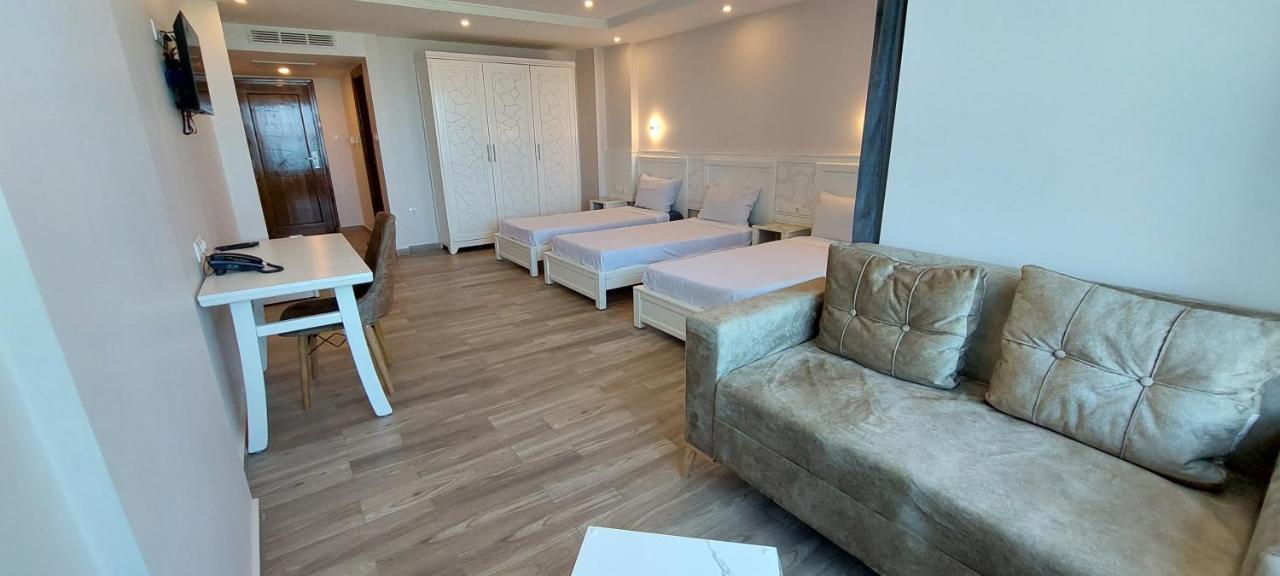 Blador Hotel Tichy Екстериор снимка